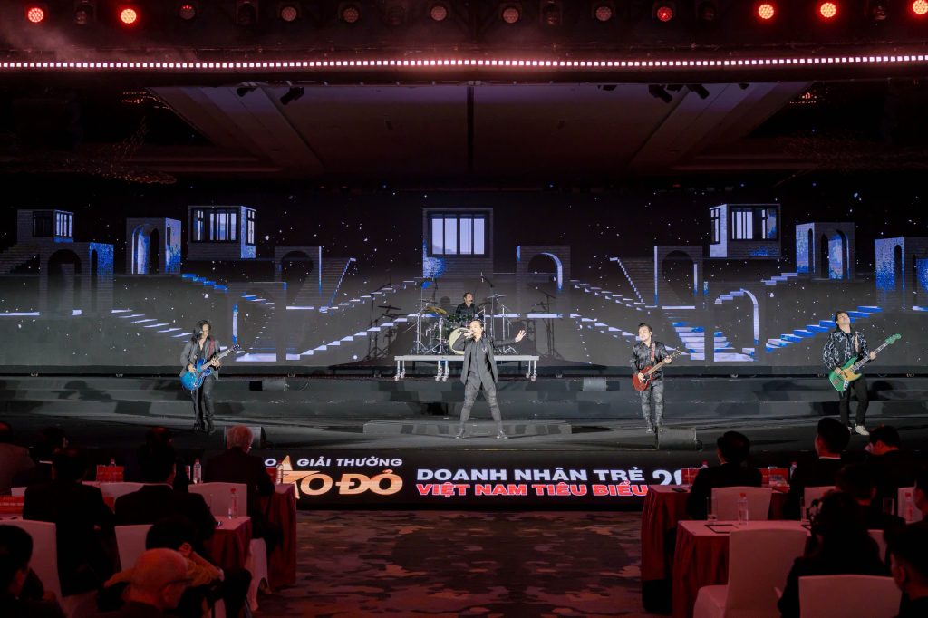 chủ tịch trần phú chiến